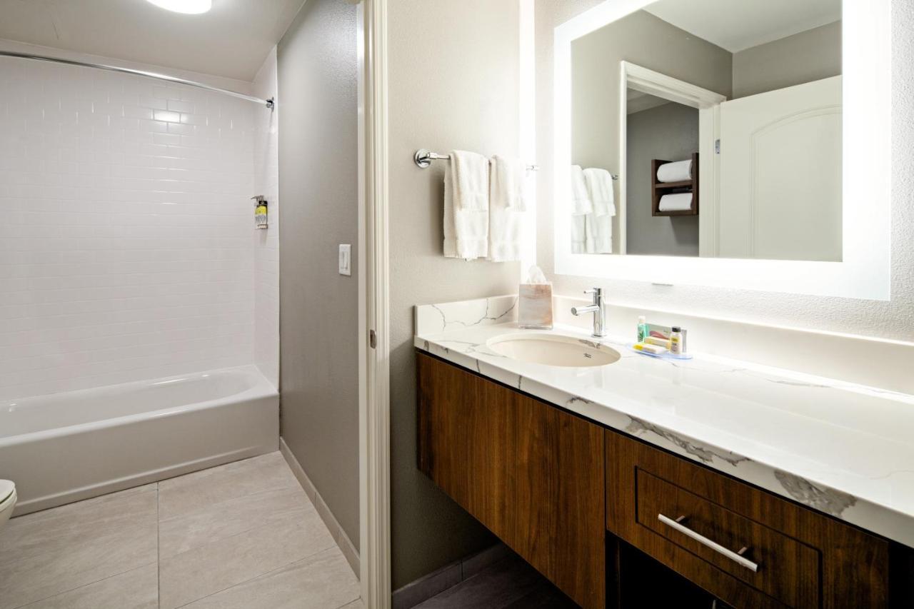 Staybridge Suites - Long Beach Airport By Ihg Esterno foto